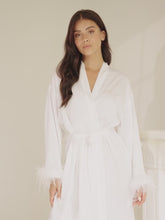 Kimono Feather Snow White